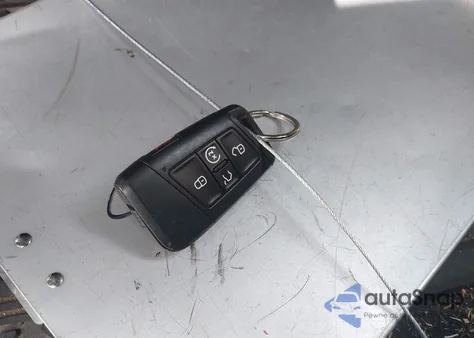 2021 Volkswagen Jetta 1.4T R-Line/1.4T S/1.4T Se z USA, uszkodzony, nr VIN 3VWC57BU6MM033172